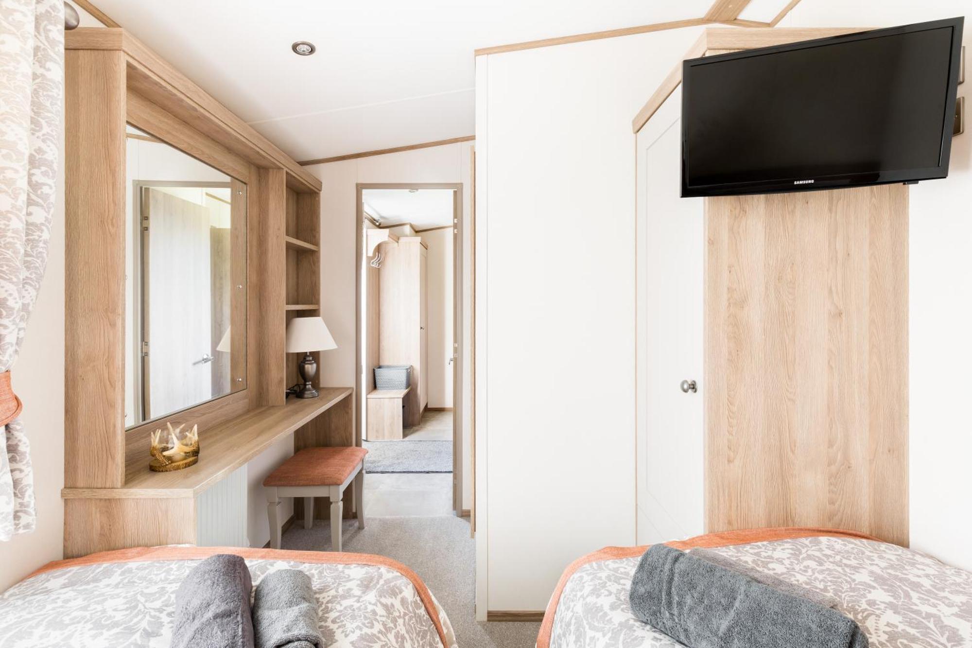 Reeds View Holiday Lodge South Cerney Eksteriør bilde